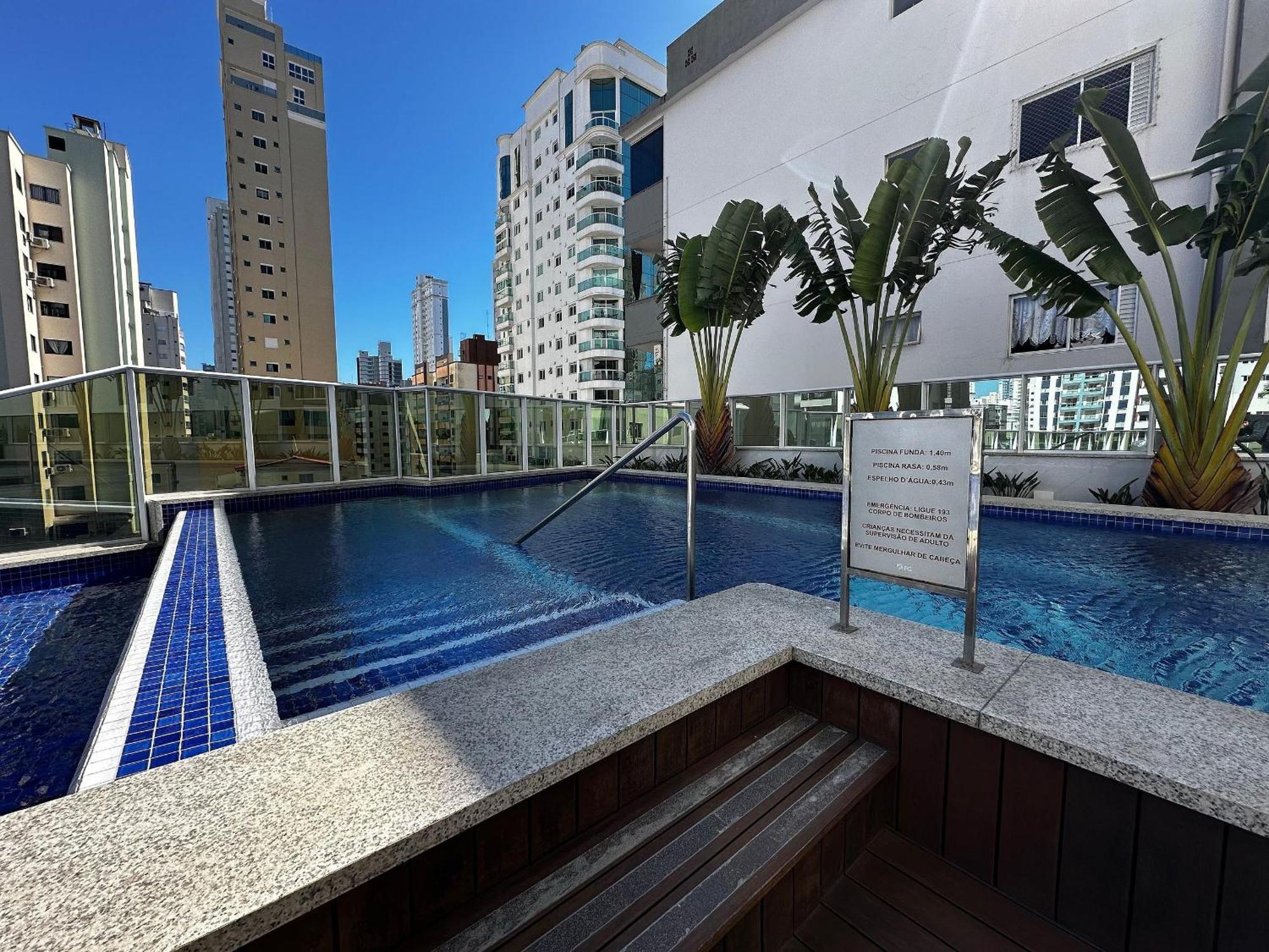 El01- Jacuzzi Vista Mar| 4 Garagens| Piscina Apartamento *